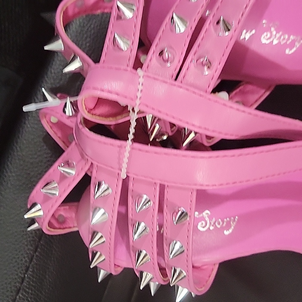 JHOW JTORY Sandals - Picture 4 of 7